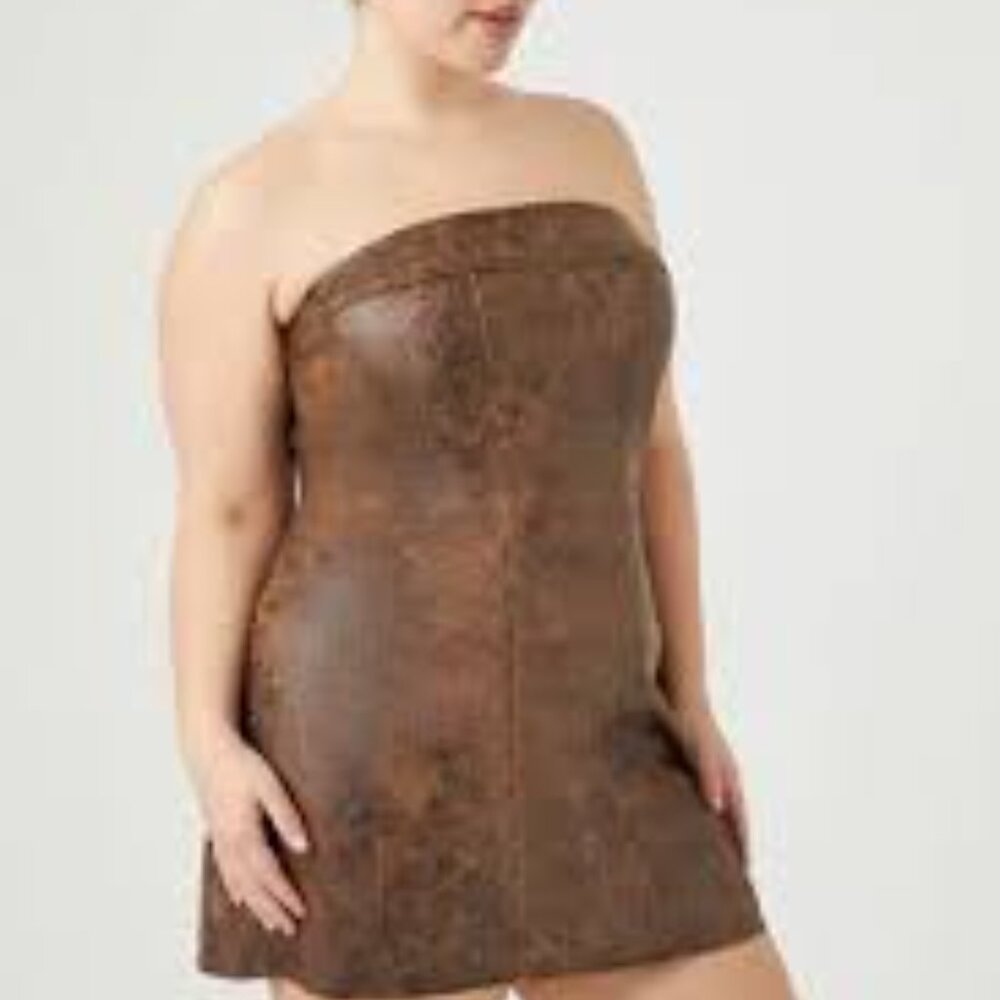 NWT FOREVER 21 Plus Size Faux Leather Tube Mini Dress - Picture 4 of 4